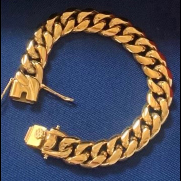 Heavy Miami Cuban engraved Italy 18K Gold Filled  Luxury Look hip hop bracelet - Picture 3 of 5